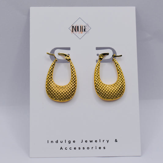 U-Shaped Latch Hoop